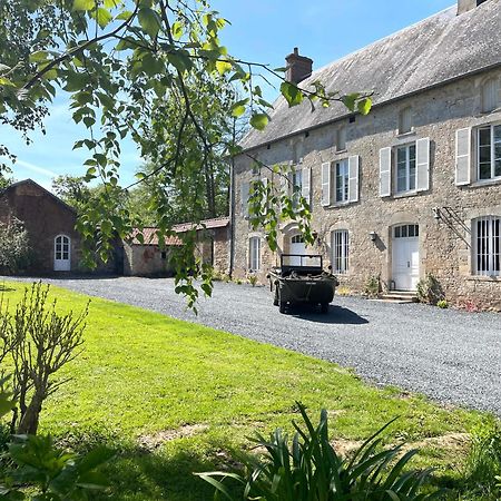 Domaine De L'Eau Partie Bed & Breakfast Карентан Екстериор снимка