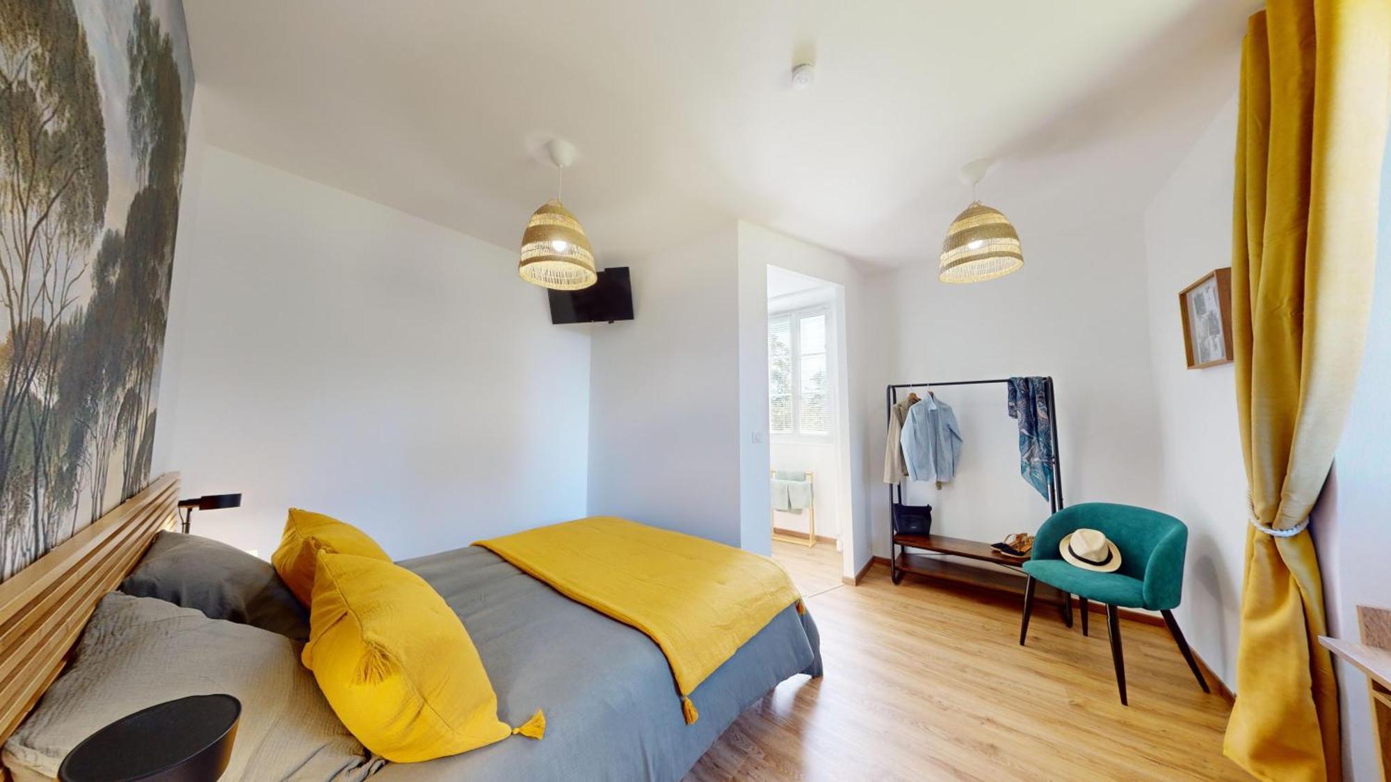 Domaine De L'Eau Partie Bed & Breakfast Карентан Стая снимка